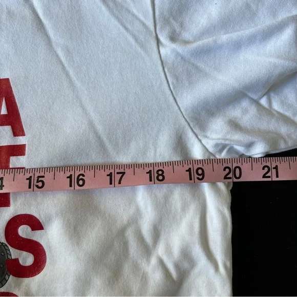 UNIQLO One Piece Luffy King Of Pirates White Graphic Tee-Size Medium-NWT - Picture 8 of 9